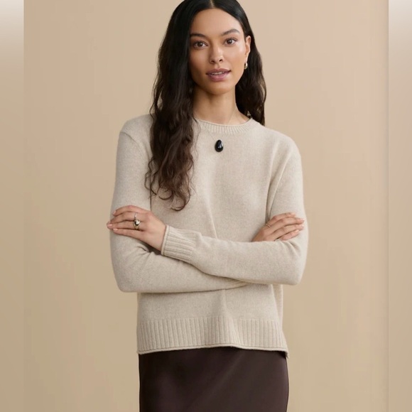 Jenni Kayne Sweaters - NWT Jenni Kayne Sweater Everyday Crewneck Wool Blend in Oatmeal Cream